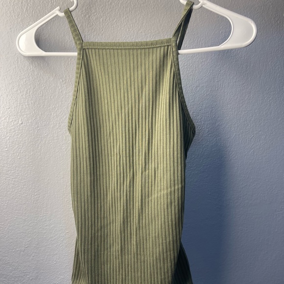 Women’s Top - Picture 1 of 1